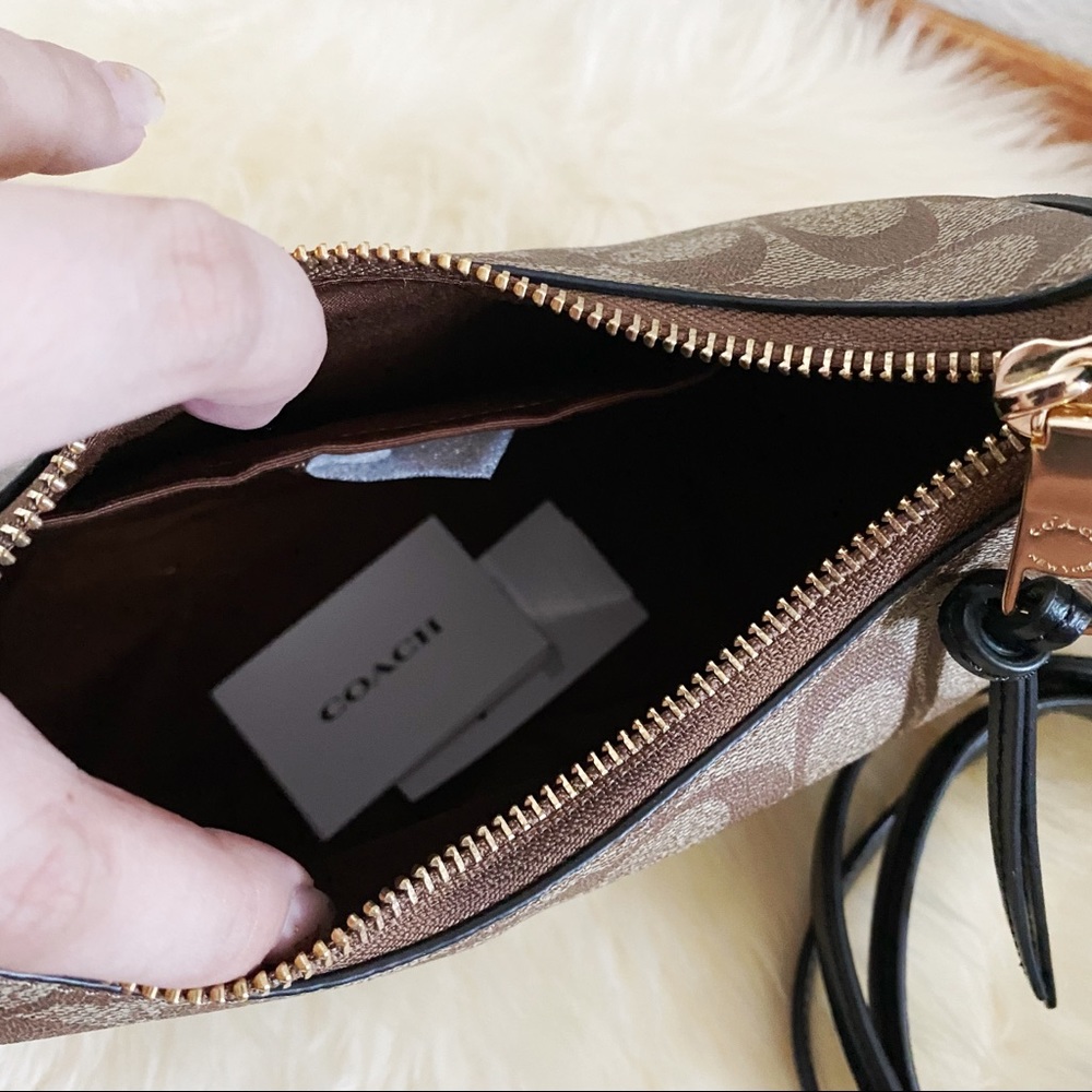 🆕 Coach Hobo Crossbody Bag in Signature Canvas - Picture 9 of 9